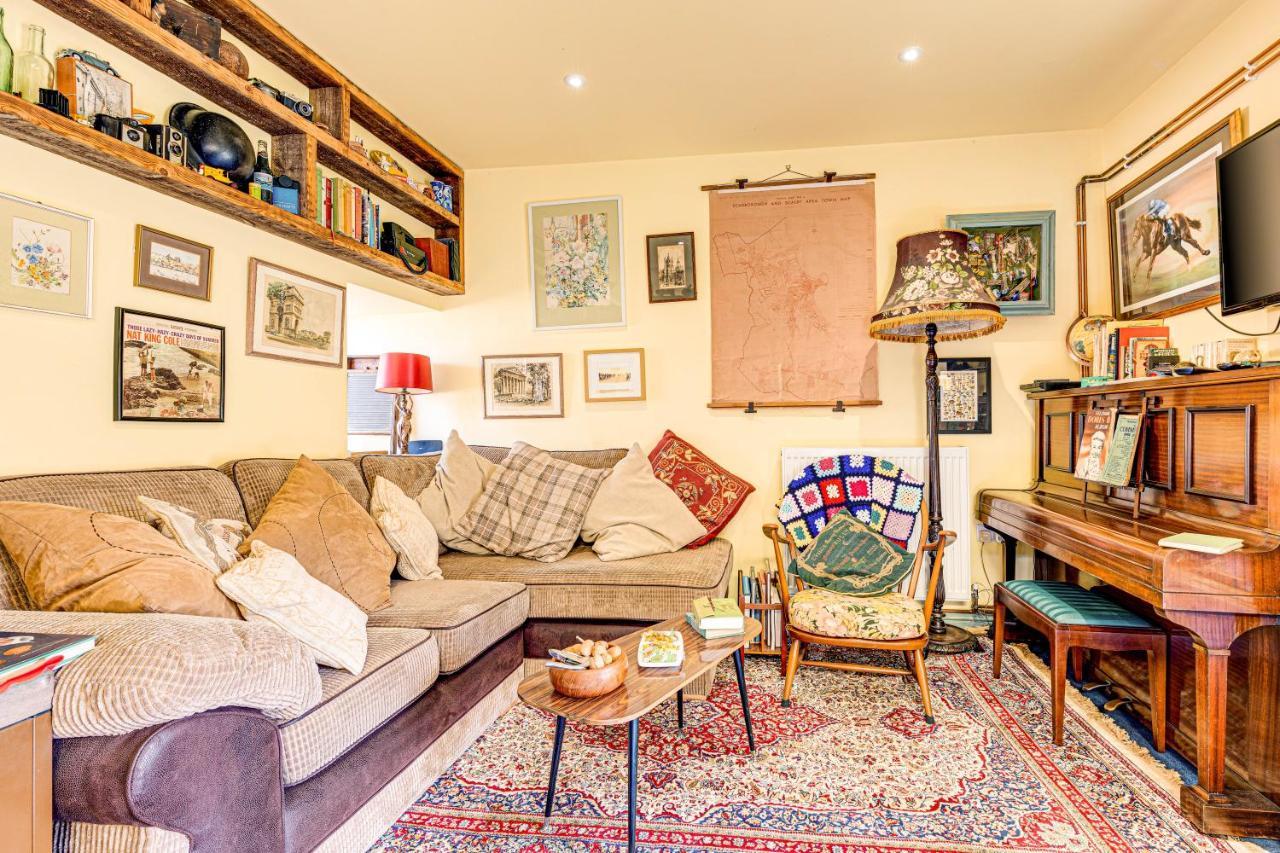 Family Country Cottage With A Private Valley View Scarborough Exteriör bild