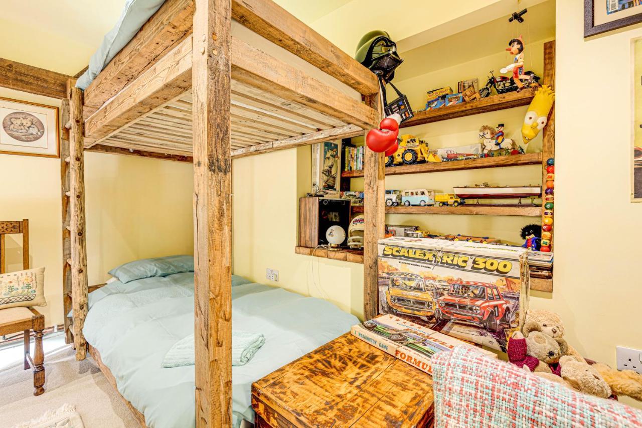 Family Country Cottage With A Private Valley View Scarborough Exteriör bild