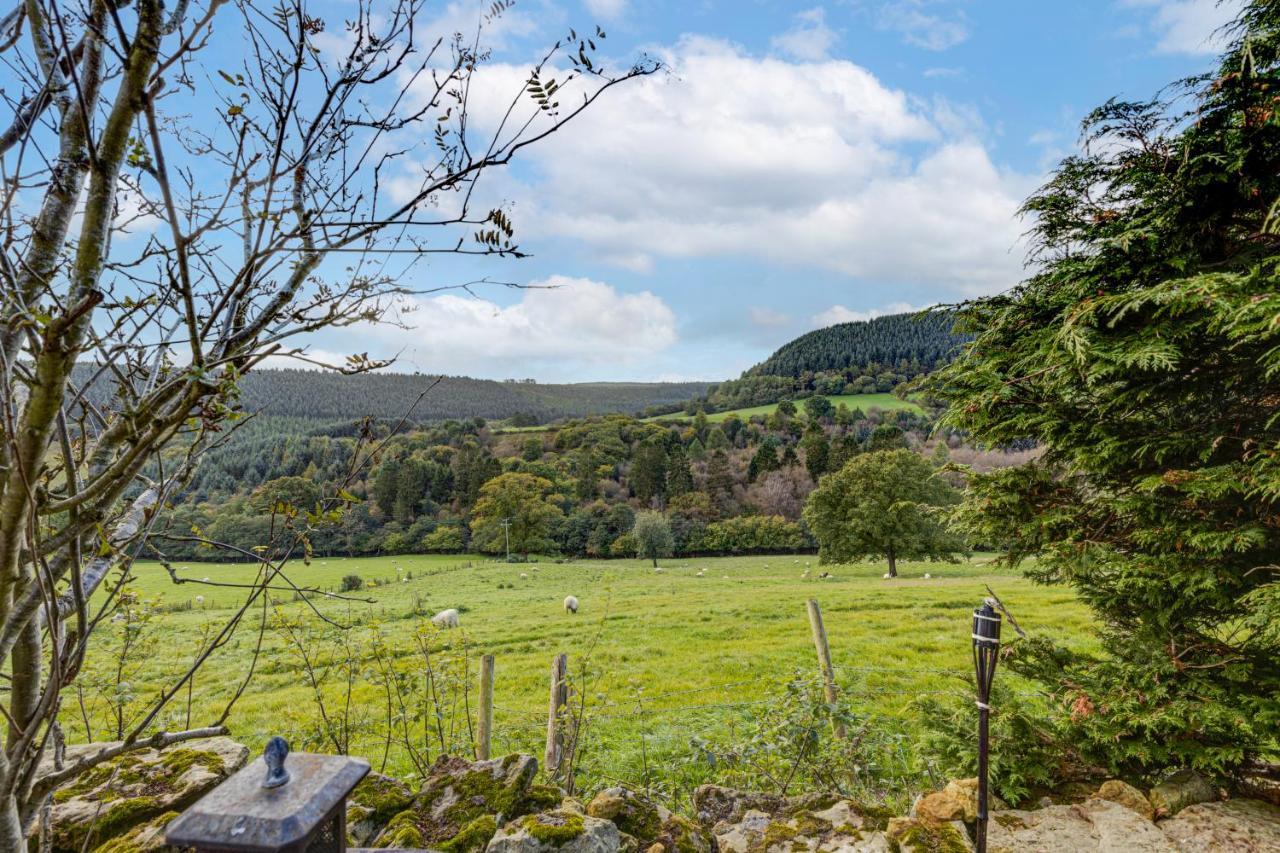 Family Country Cottage With A Private Valley View Scarborough Exteriör bild